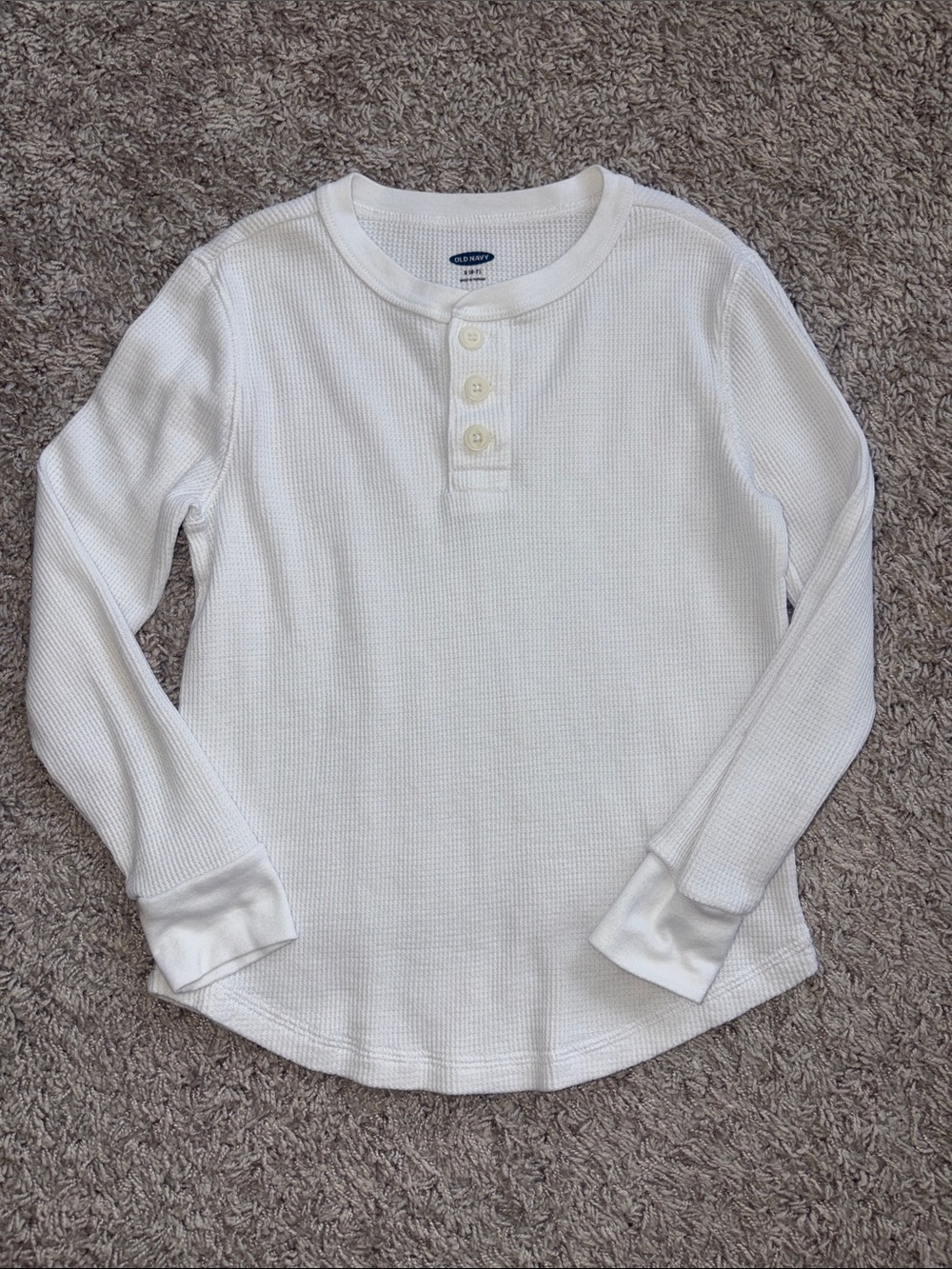 Old Navy White Kids Waffle Knit Henley Long-Sleeve Shirt size 6/7